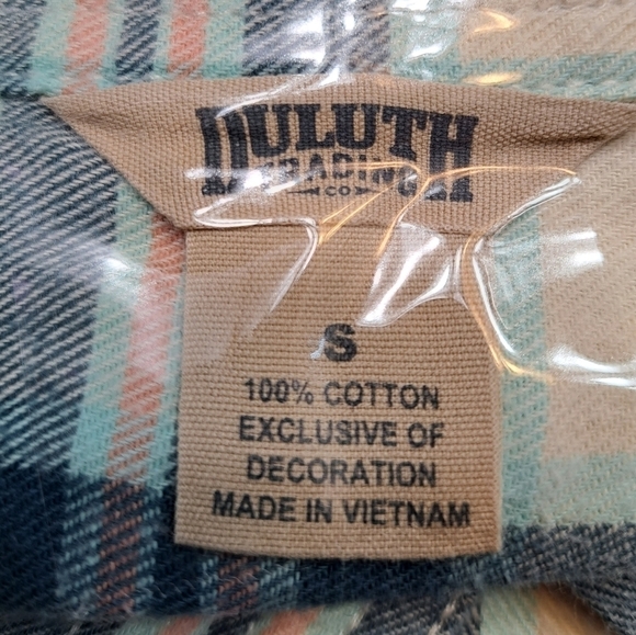 Duluth Trading Co. Women's Plaid Flannel  Size S - Picture 4 of 4